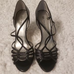 Anne Klein Black strappy heel
